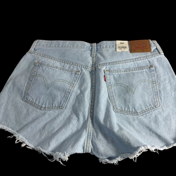 Levi's 501 NWT Raw Hem Ripped High Rise. Waterless Shorts Sz 34 - Picture 2 of 6